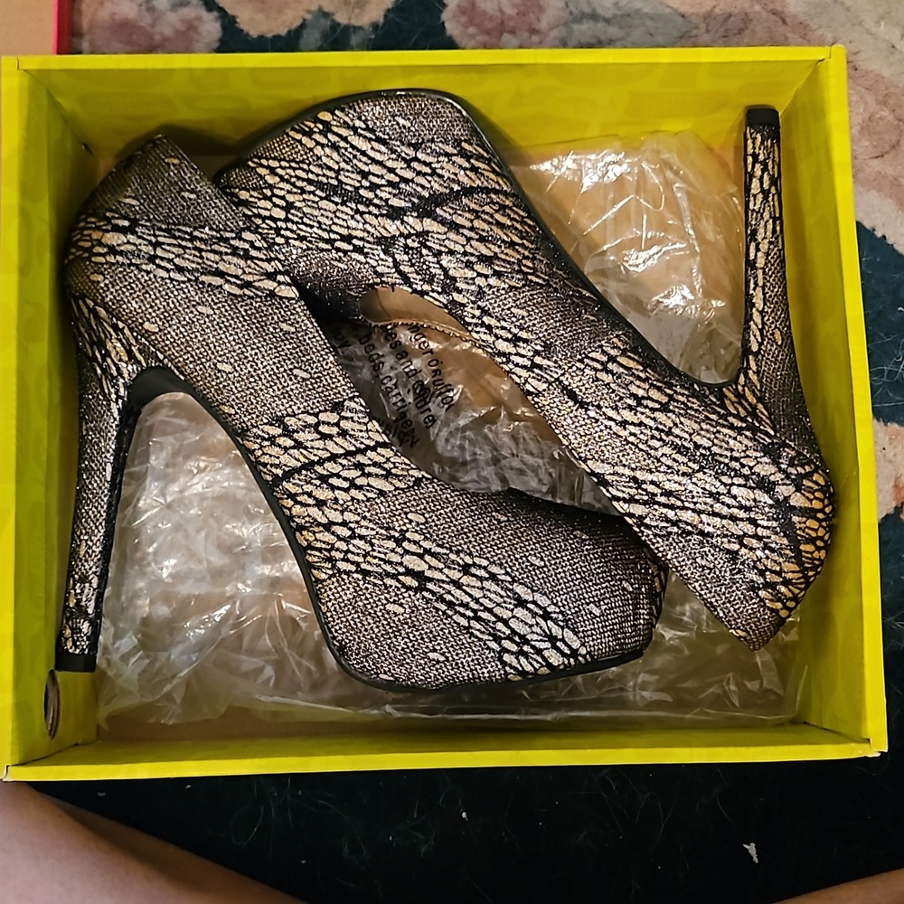 Charlotte Russe Champagne Lace Platform 4in Spike heel
